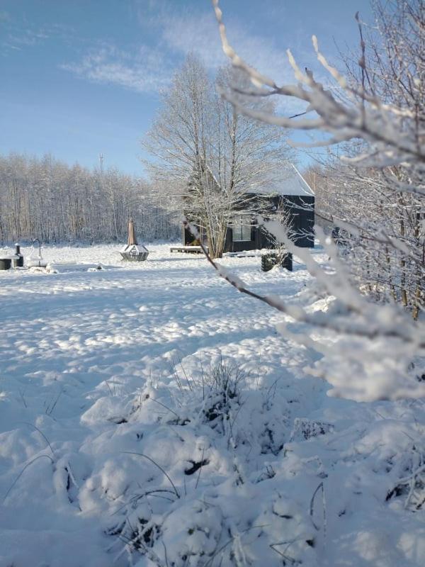 Miedzy Olchami Domek Nad Jeziorem. Noclegi Caloroczne. Cisza, Spokoj. Barczewo Extérieur photo